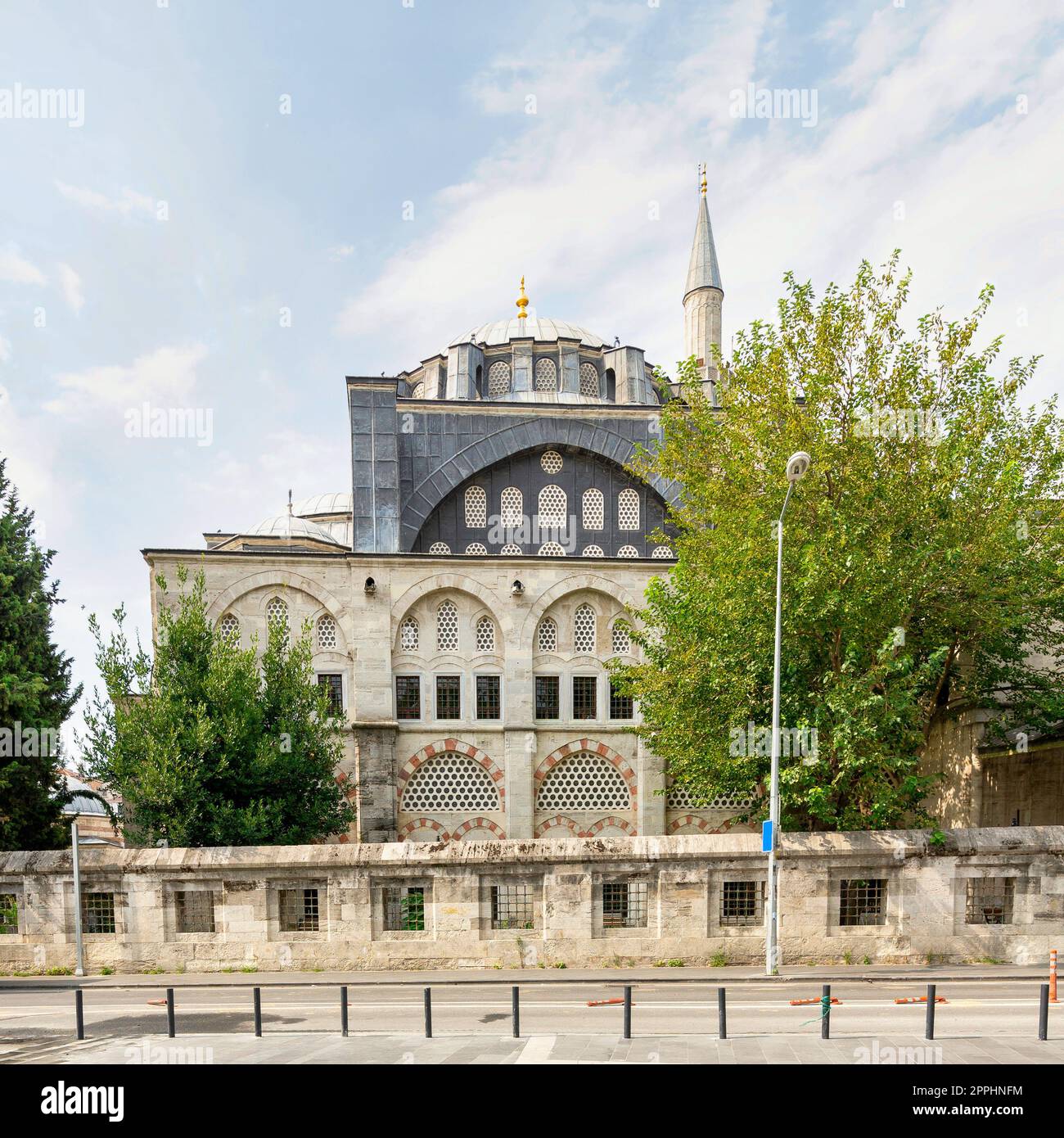 Kilic Ali Pasha Moschee oder Kilic Ali Pasa Cami, im Tophane-Bezirk Beyoglu, Istanbul, Türkei Stockfoto