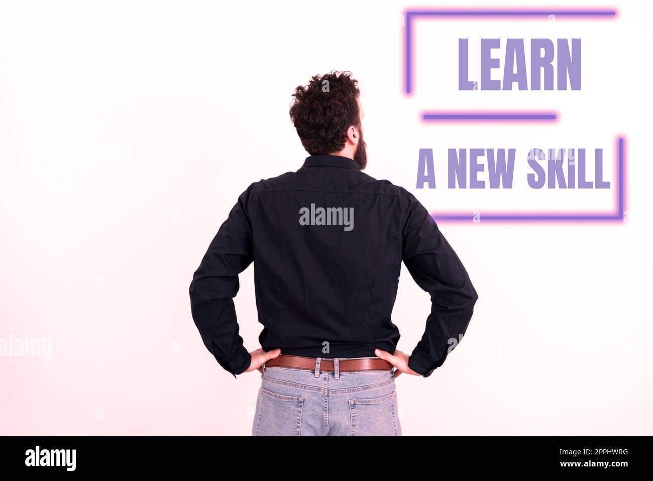 Textzeichen mit dem Hinweis „Neue Fähigkeit erlernen“. Internet-Konzepterwerb durch Lernerfahrung Stockfoto