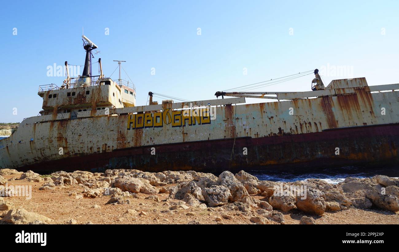 Verlassene Schiffswrack von Edro III An der Küste von Peyia, in der Nähe von Paphos, Zypern Stockfoto