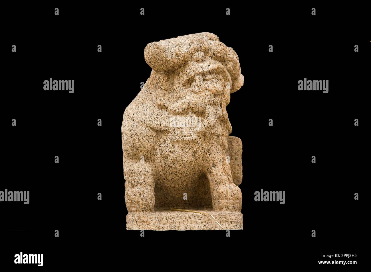 Der löwenförmige Stein wurde im chinesischen Stil geschnitzt Stockfoto