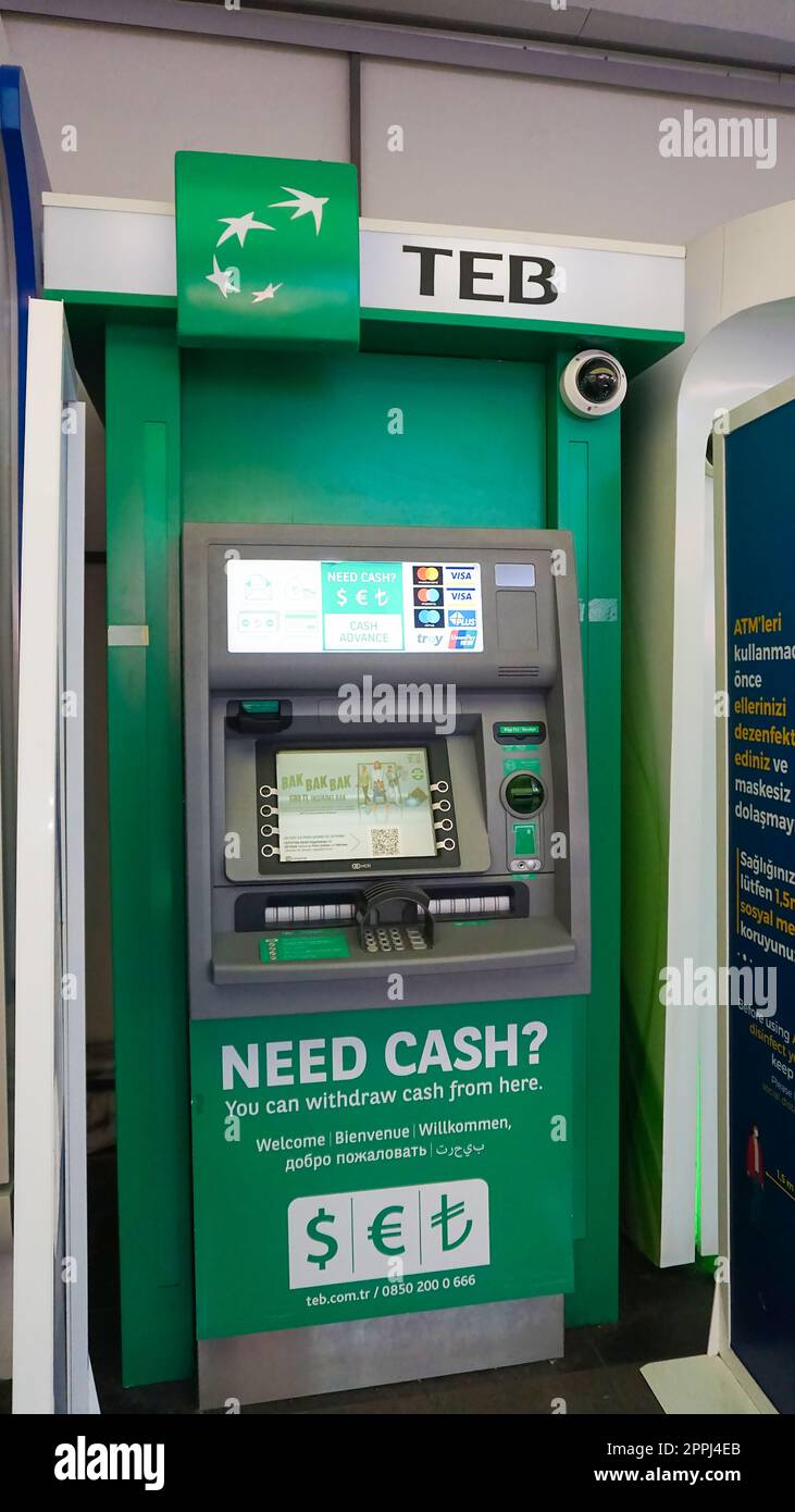 Istanbul, Türkei - 15. September 2022: Türkische Economy Bank TEB Automated ATM Cash Point Machine With No People Stockfoto