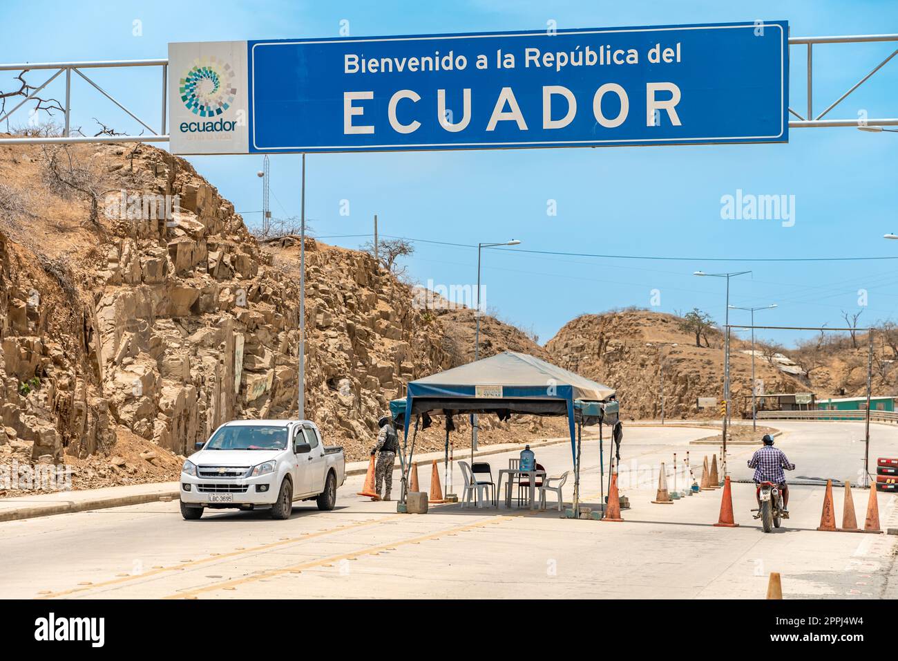 Ecuador - 22. September 2022: Grenzübergang nach Ecuador Stockfoto