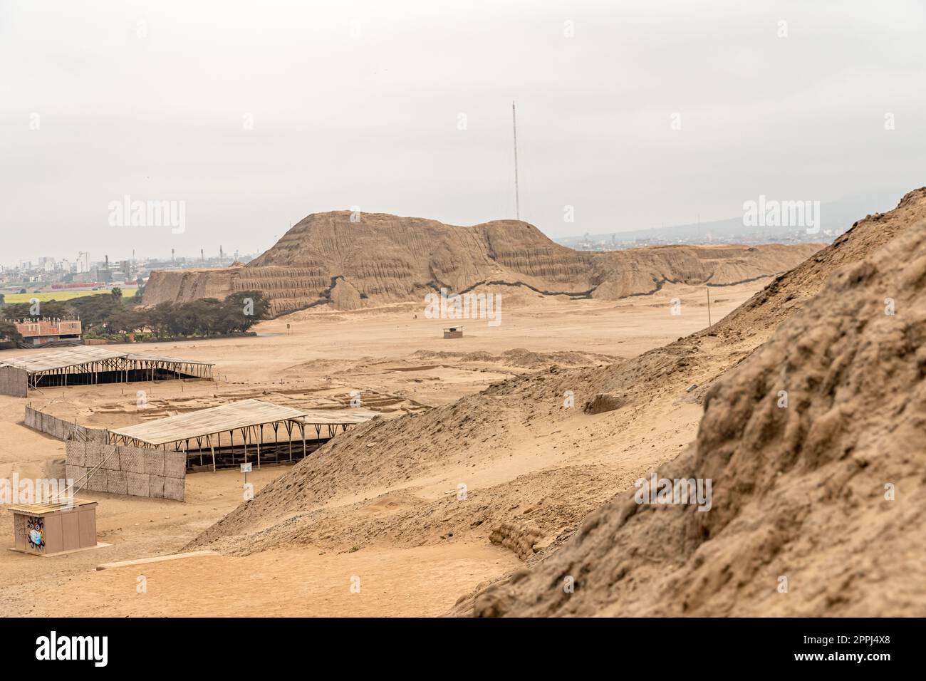 Ausgrabungsstätte Huaca de la Luna in Peru in der Nähe von Trujillo Stockfoto