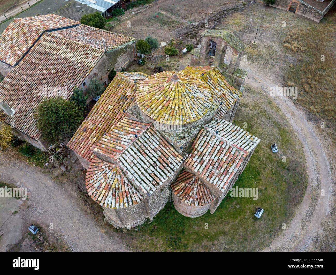 Romanische Kirche Sant Cugat de Salou oder Raco in Navas (Bages) Katalonien. Spanien. Stockfoto