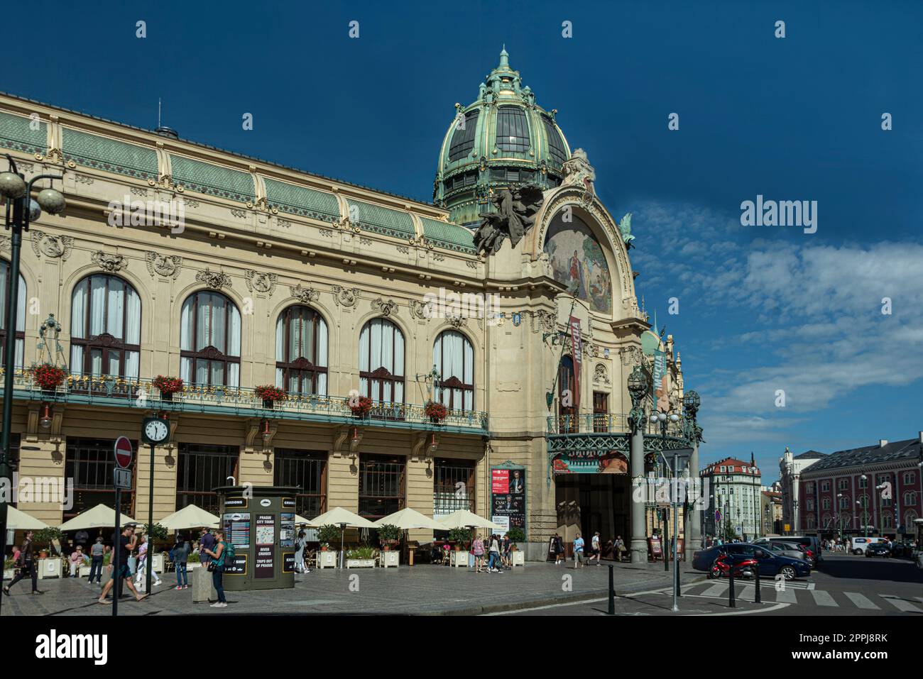 Jugendstilgebäude des Prager Stadthauses Stockfoto