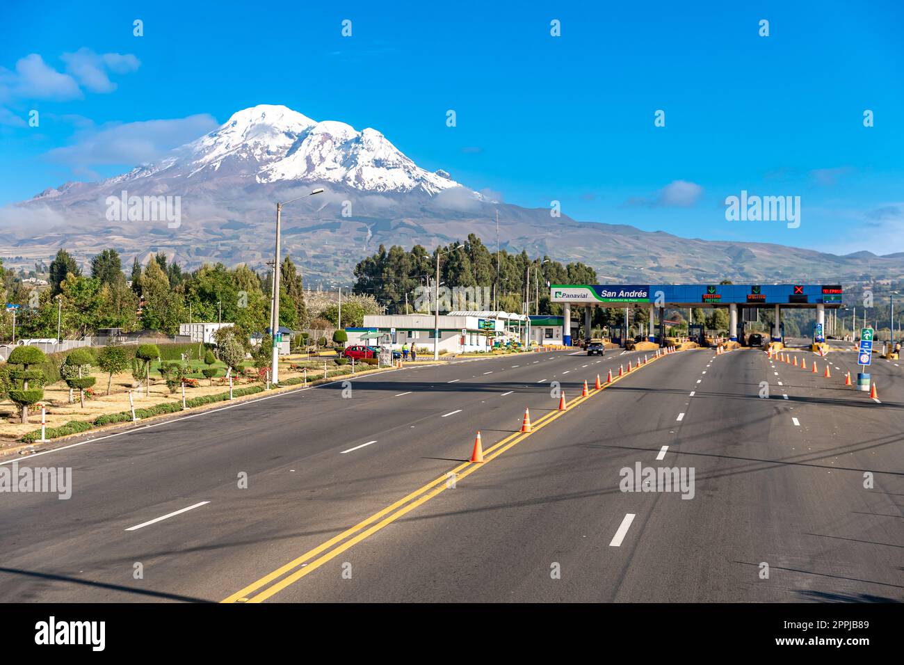 Ecuador - 25. September 2022: Andenberg Cotopaxi in Ecuador Stockfoto