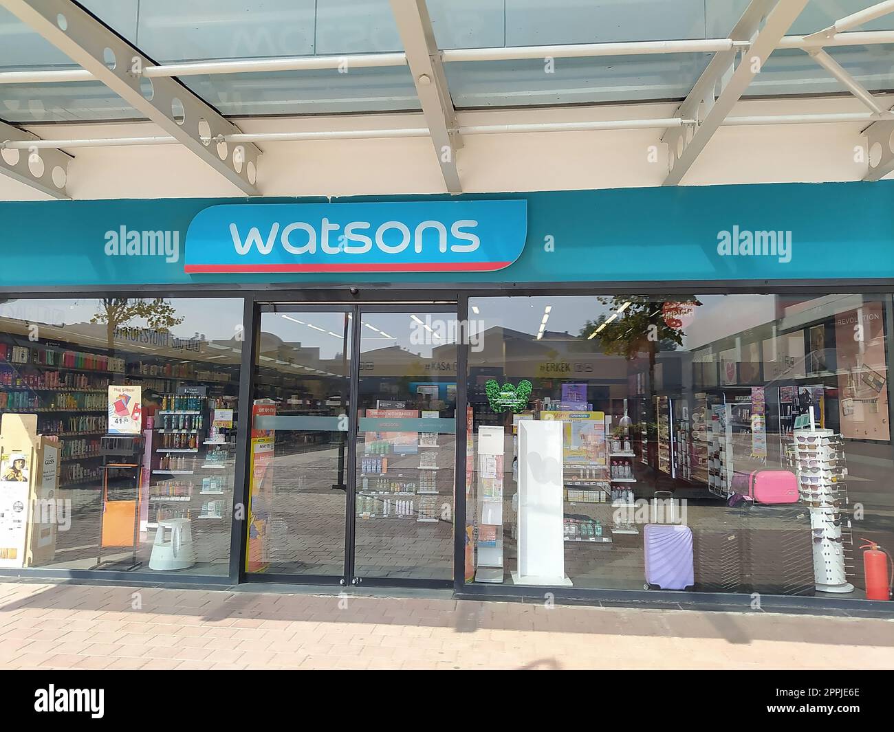 Bursa, Türkei - 16. September 2022: Watsons Store Stockfoto