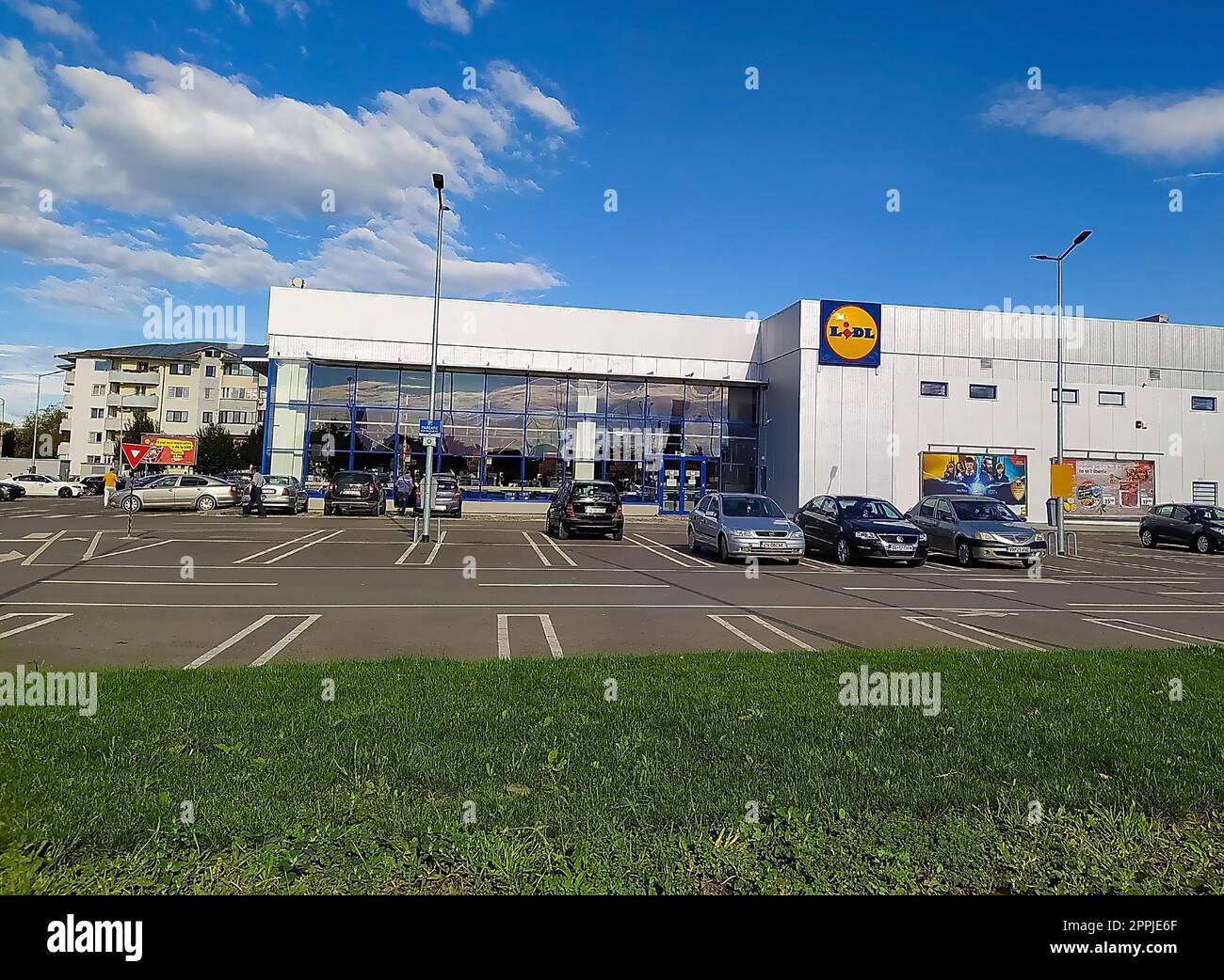 Focsani, Rumänien - 12. September 2022: Lidl Shop Stockfoto