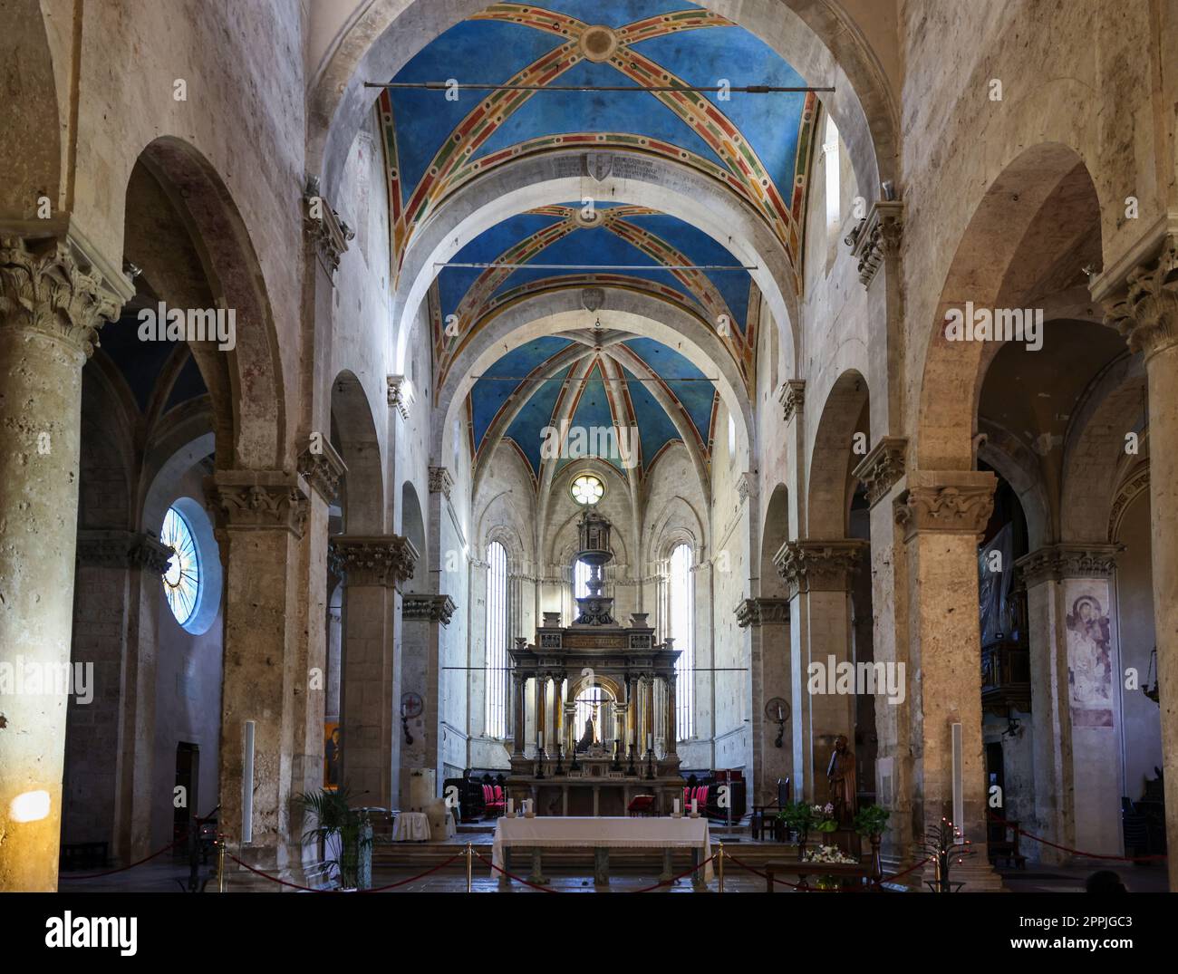 Innere der Kathedrale St. Cerbonius in Massa Marittima. Italien Stockfoto