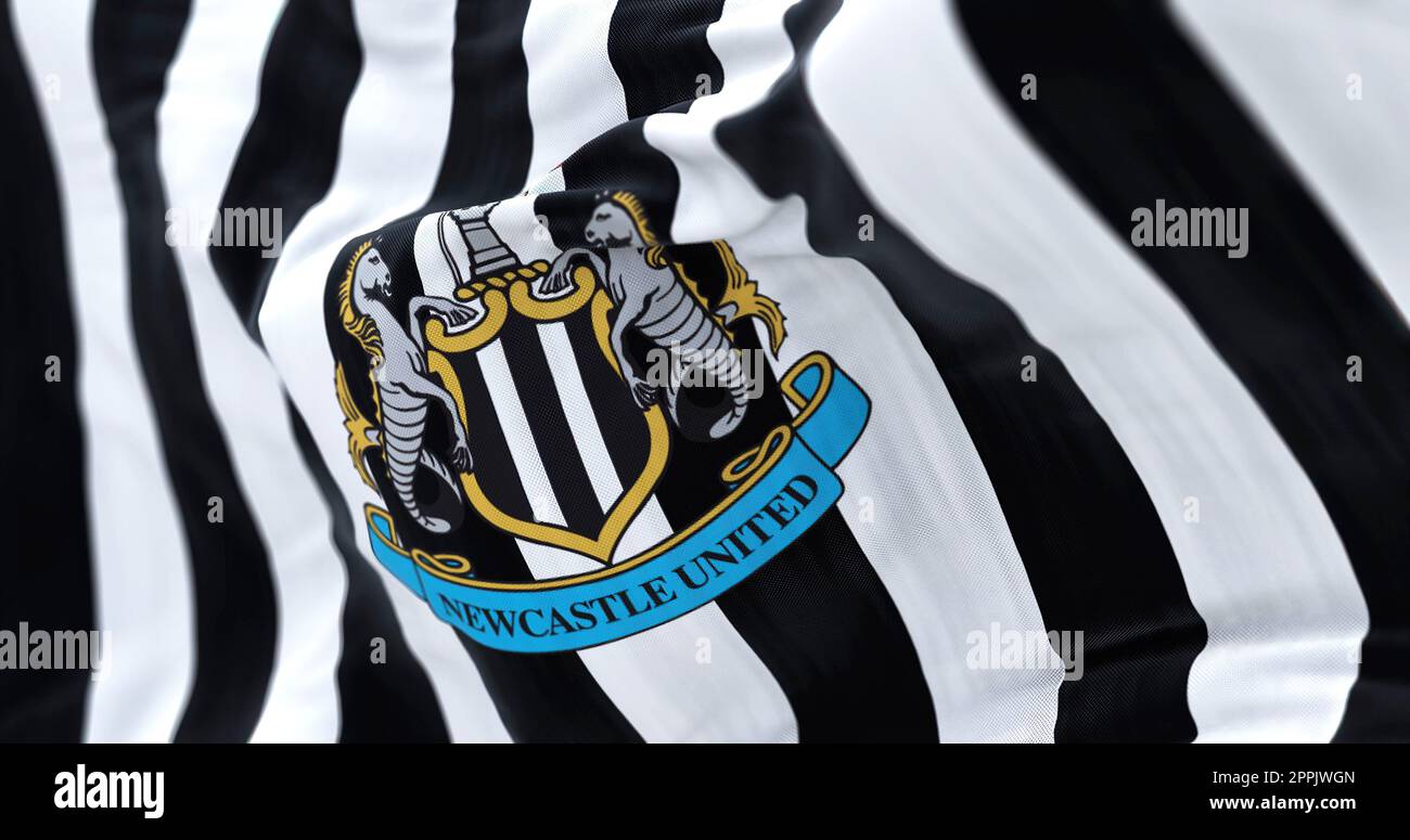 Stoffhintergrund mit der Newcastle United Flag Stockfoto