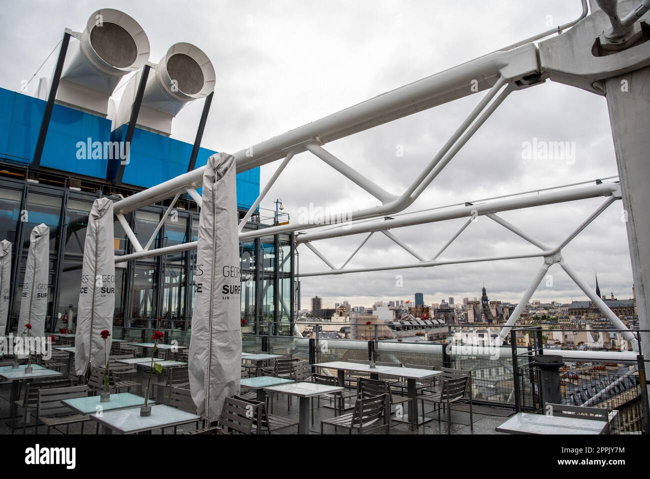 Moderne Architektur und malerischer Blick vom Centre Pompidou in Paris Stockfoto