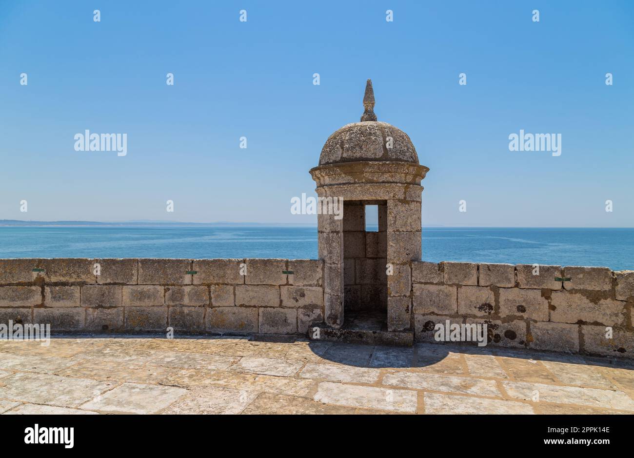 Der Leuchtturm von Bugio in Lissabon Stockfoto