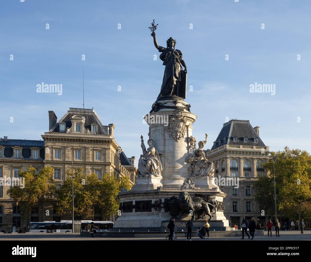 Marianne-Statue am Place de la Republique in Paris Stockfoto