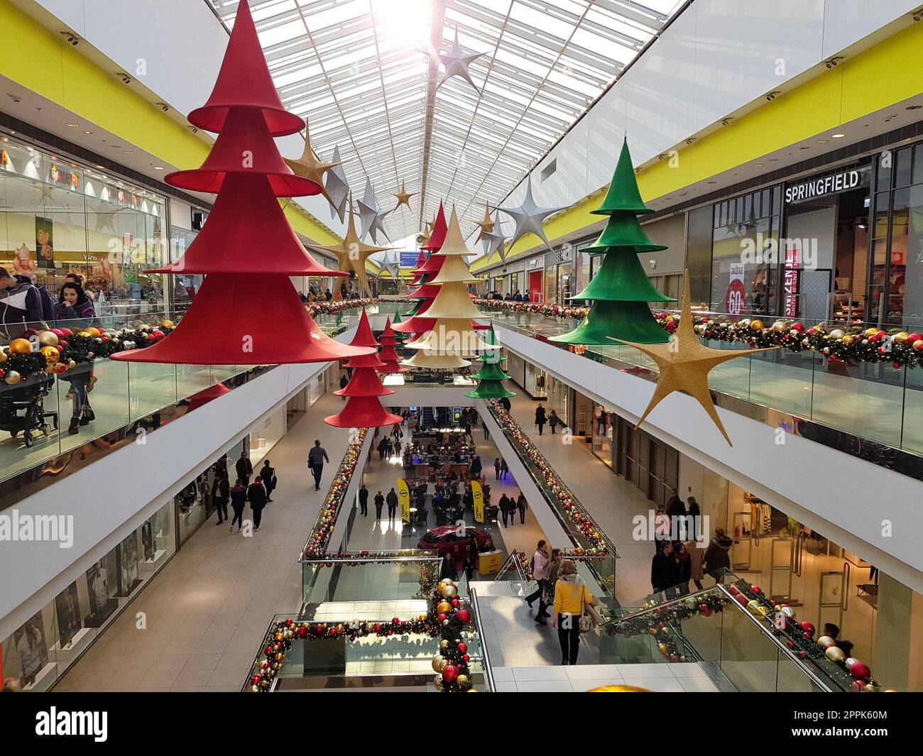 Weihnachtsdekoration im Einkaufszentrum Stockfoto
