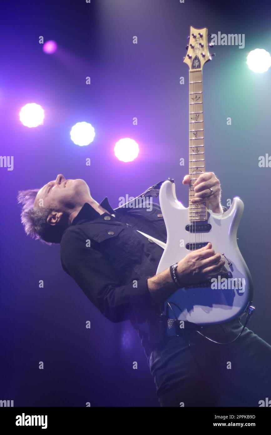 PR - CURITIBA - 04/23/2023 - CURITIBA, SHOW IN TIEFEM LILA - Simon McBride, während einer Aufführung der Band Deep Purple, bei Live in der Stadt Curitiba, diesen Sonntag (23). Die britische Band ist auf Tour in Südamerika. Foto: Robson Mafra/AGIF/Sipa USA Stockfoto