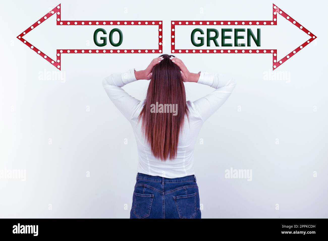 Text, der Inspiration zeigt Grün werden. Geschäftsansatz umweltfreundlichere Entscheidungen treffen, um Recycling zu reduzieren Stockfoto