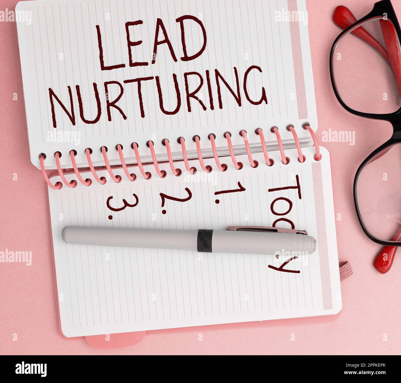 Konzeptionelle Beschriftung Lead Nurturing. Geschäftskonzeption zum Aufbau einer Beziehung zu potenziellen Kunden Stockfoto