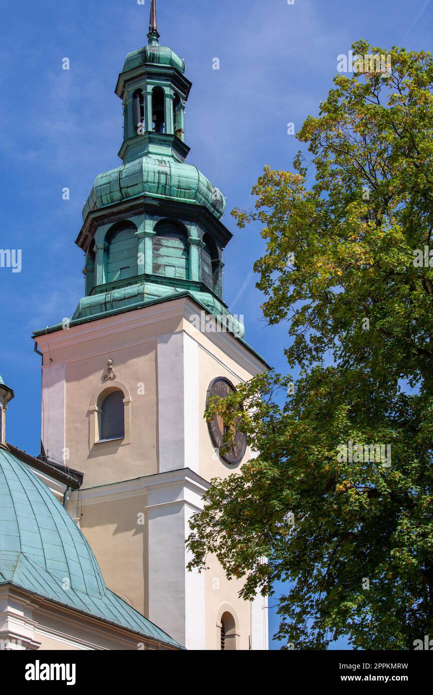 Turm der Passion des 17. Jahrhunderts und Marian Heiligtum der Bernardiner Väter, Kalwaria Zebrzydowska, Polen. Stockfoto