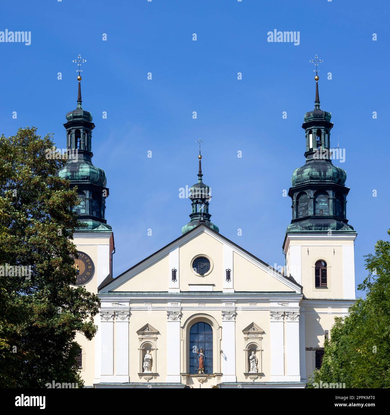 Fassade der Basilika unserer Lieben Frau der Engel aus dem 17. Jahrhundert, Kalwaria Zebrzydowska, Polen Stockfoto