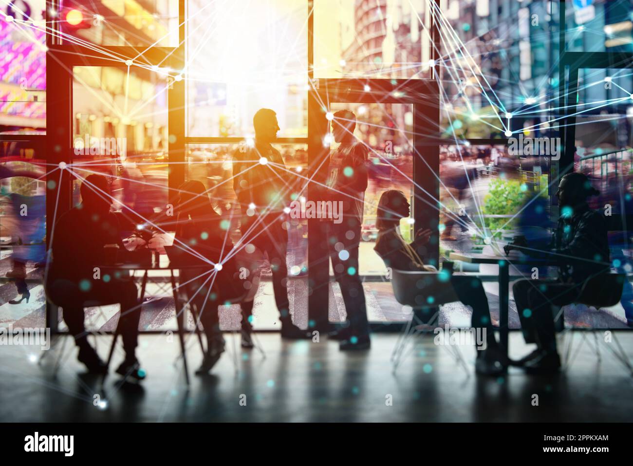 Hintergrund Konzept mit Geschäftsleuten Silhouette, die im Büro in der Nähe von einem Fenster aus Glas. Double Exposure und Netzwerkeffekte Stockfoto