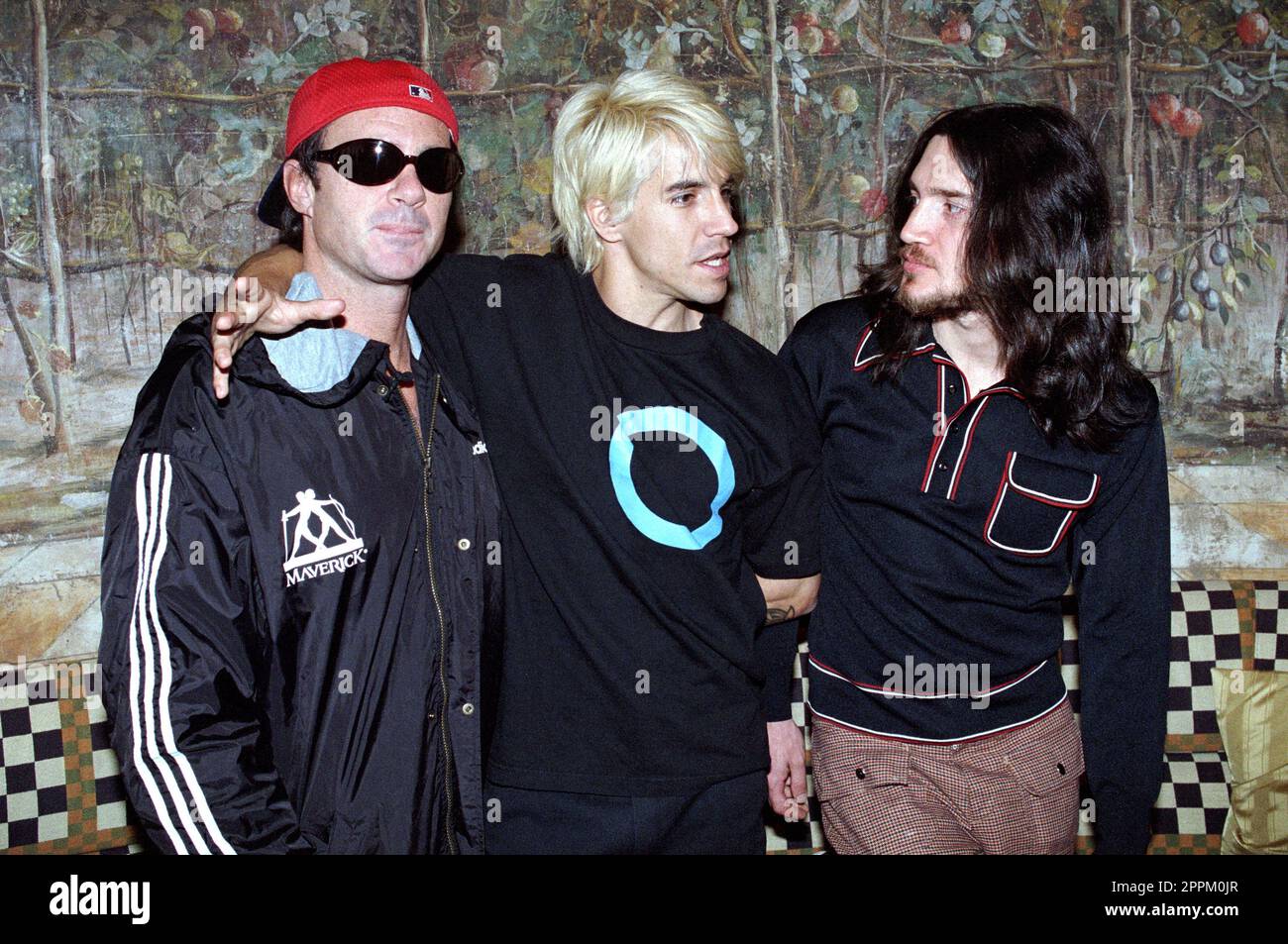 Red hot chili peppers fotosession Fotos und Bildmaterial in hoher