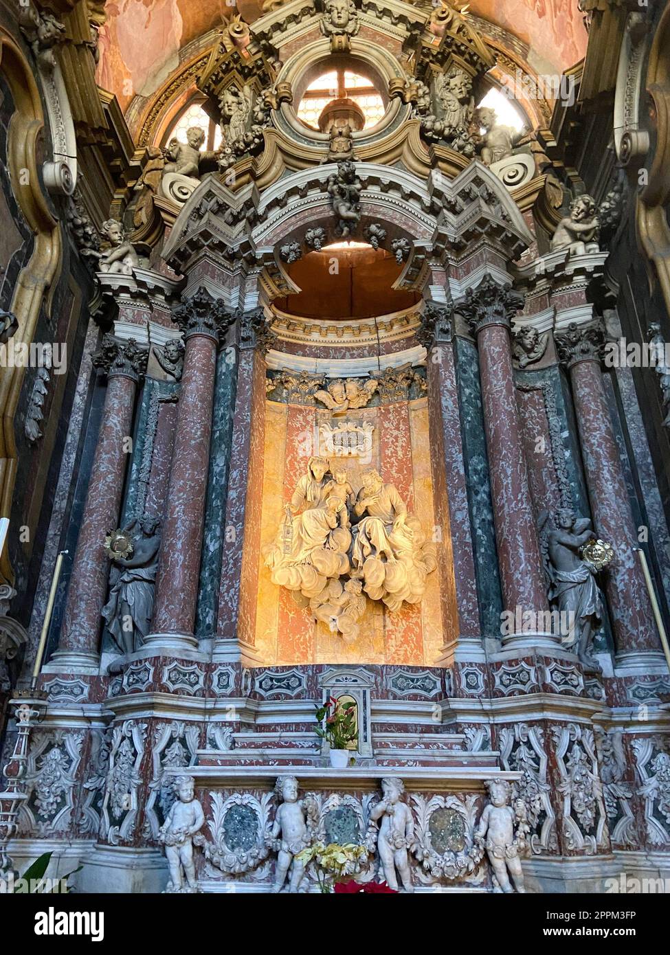 Wanddekor in der Kirche Santa Maria di Nazareth Stockfoto