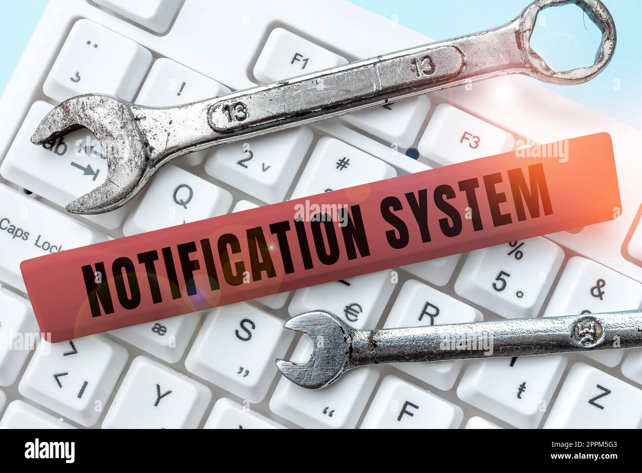 Schreiben Textnachrichten-System wird angezeigt. Geschäftsidee Vergessen Sie nicht, vernetzt zu sein Soziale Netzwerke Stockfoto