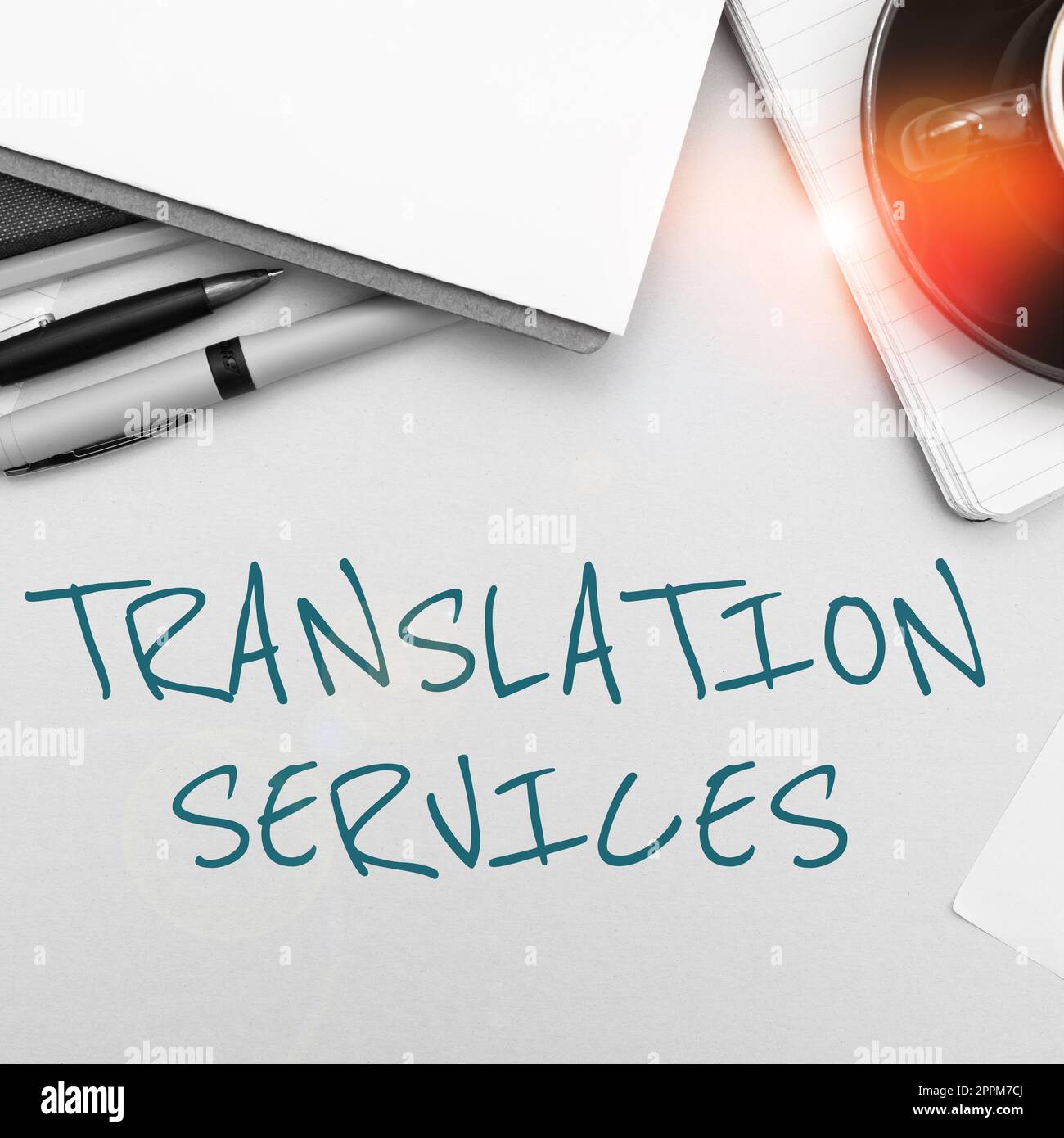 Text mit Inspiration Translation Services. Geschäftsansatz, der Mitarbeitern die Übersetzung von Sprache ermöglicht Stockfoto
