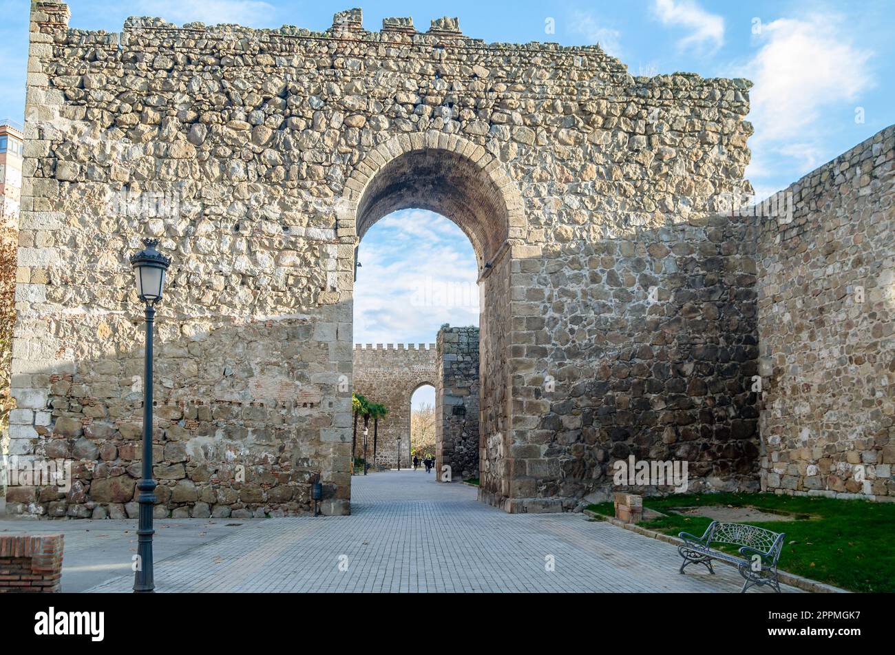 Alte Mauer, Steinbefestigung in der Stadt Talavera de la Reina, Castilla La Mancha, Spanien Stockfoto