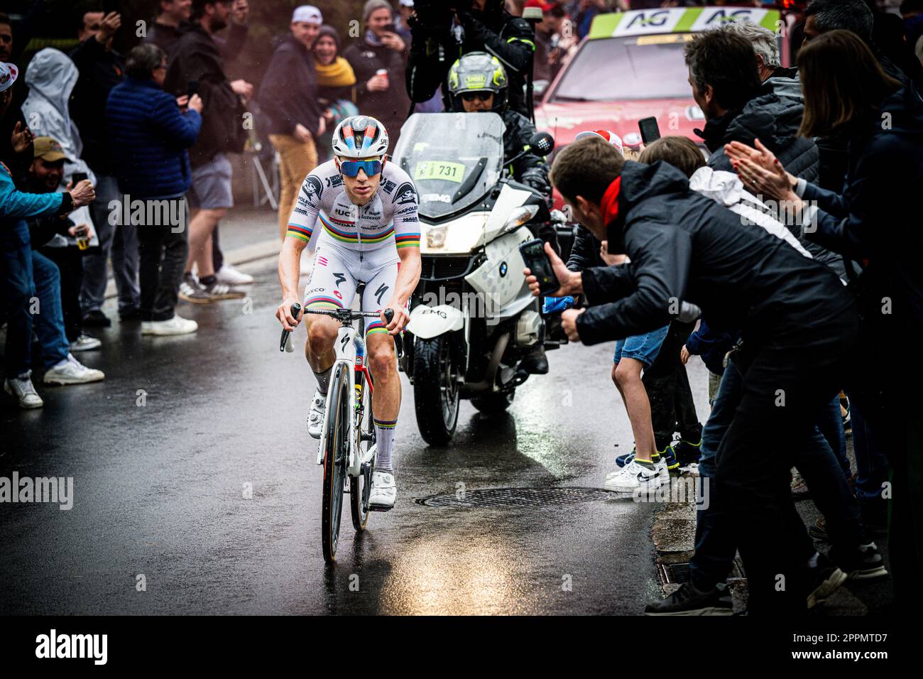 Belgischer Remco Evenepoel von Soudal Quick-Step in Aktion während des Männer-Elitenrennen der eintägigen Radtour Lüttich-Bastogne-Lüttich, 258,5km km von Lüttich, über Bastogne nach Lüttich, Sonntag, 23. April 2023. BELGA FOTO JASPER JACOBS Stockfoto