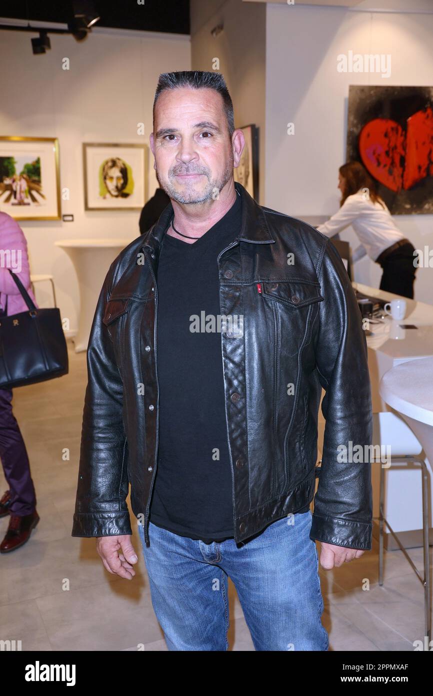 Michel Friess, Doppelausstellung der Künstler Michel Friess und Thomas