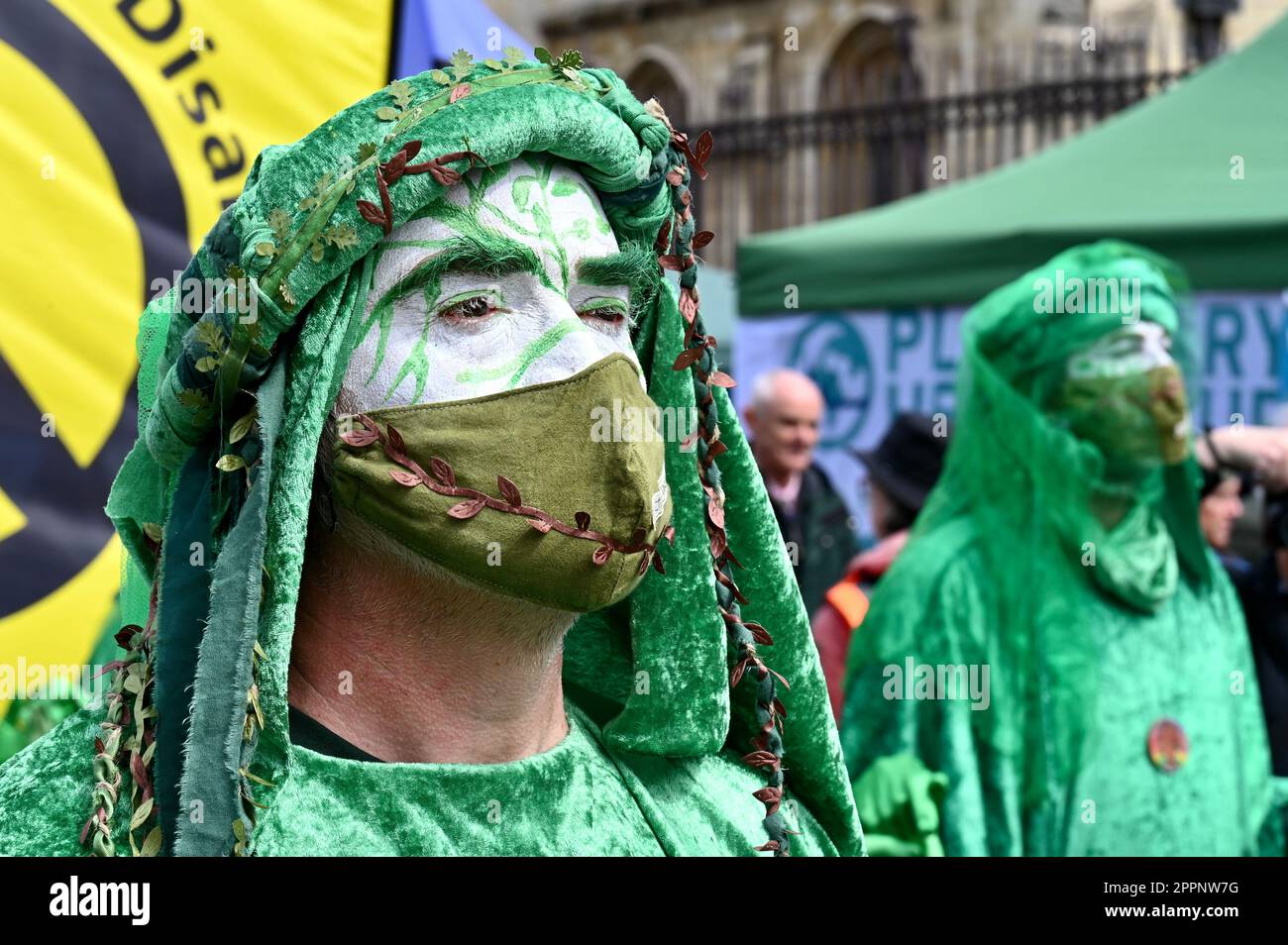 London, Großbritannien. Die Grünen Geister. Extinction Rebellion : "The Big One" Klimaprotest, letzter Tag, vierter Tag, Thema "Choose Your Future". Zentrum Von London, Westminster. Kredit: michael melia/Alamy Live News Kredit: michael melia/Alamy Live News Stockfoto