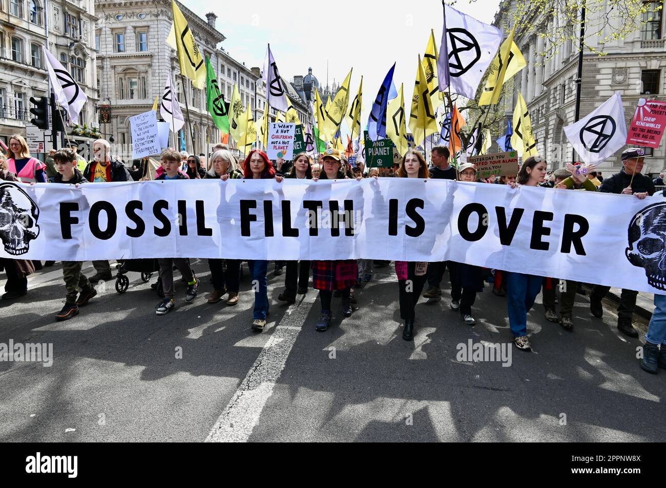 London, Großbritannien. Extinction Rebellion : "The Big One" Klimaprotest, letzter Tag, vierter Tag, Thema "Choose Your Future". Whitehall, Westminster. Kredit: michael melia/Alamy Live News Stockfoto