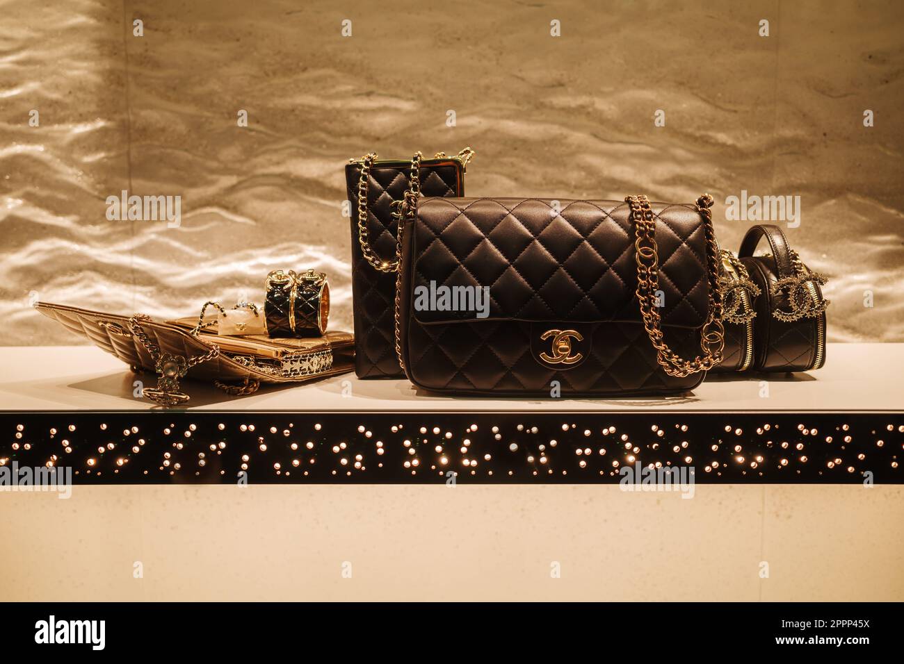 Gucci handbags -Fotos und -Bildmaterial in hoher Auflösung – Alamy