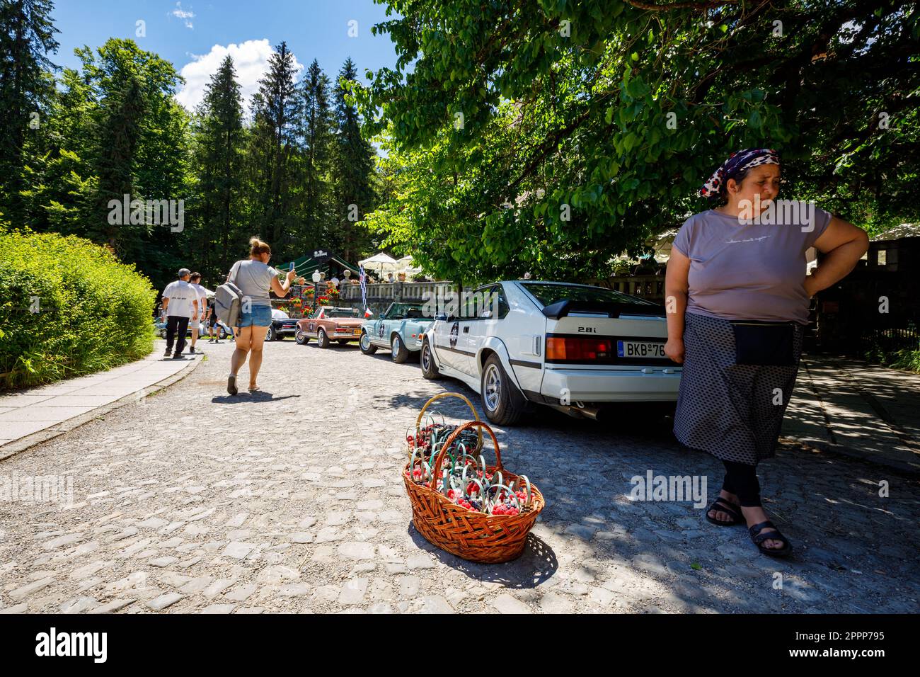 Die siebenbürgen-Retro-Rallye auf Schloss Peles in Rumänien Stockfoto