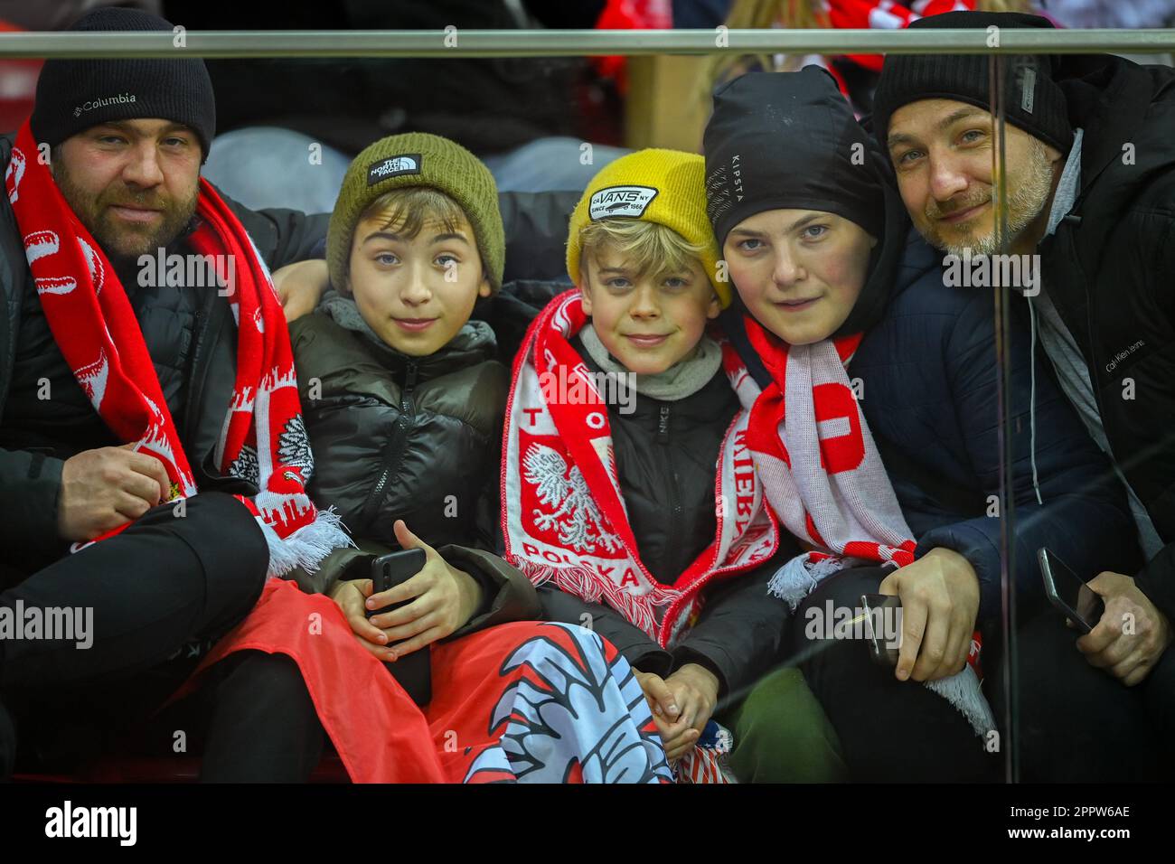 WARSCHAU, POLEN - 27. MÄRZ 2023: Europäische Qualifikation EURO 2024 Gropu Stage Polen - Albanien o/p: Polnische Fans Fans Stockfoto