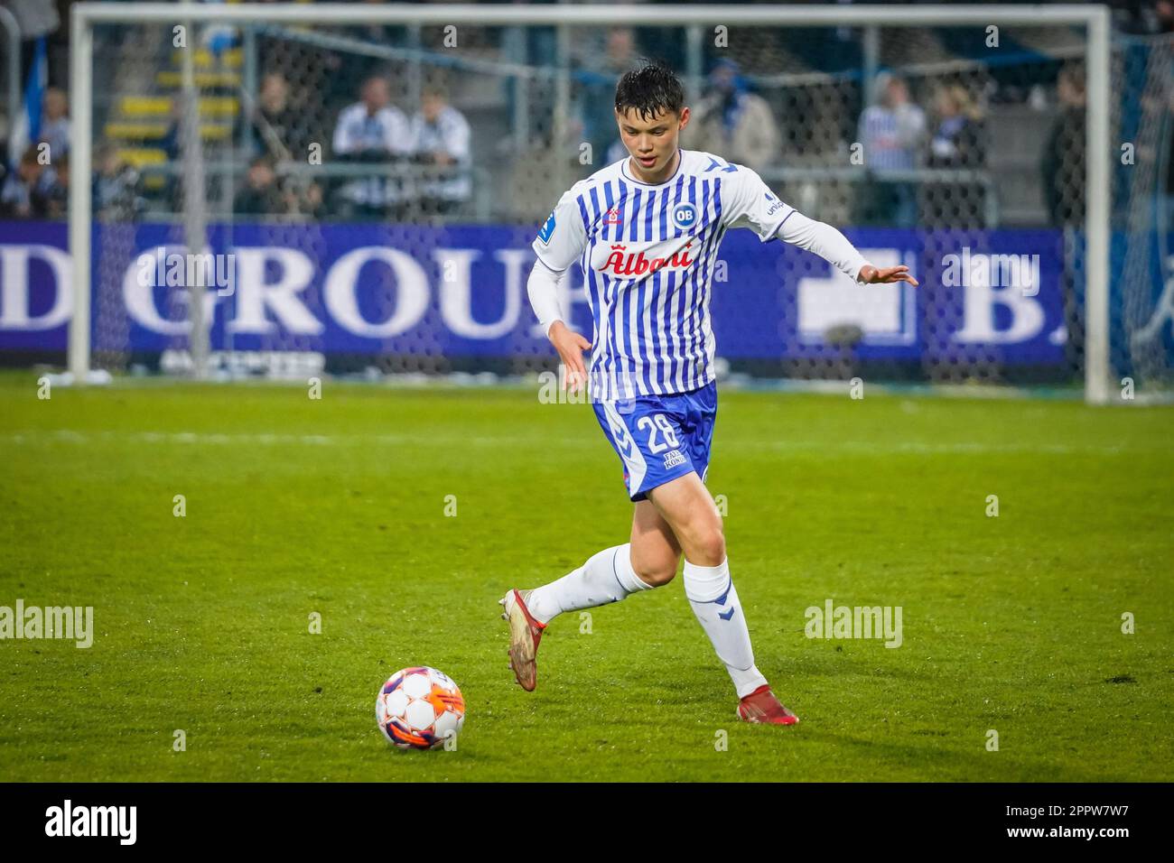 Odense, Dänemark. 24. April 2023. Tobias Slotsager (28) aus der Geburtshilfe während des Superliga-Spiels 3F zwischen Odense Boldklub und Lyngby Boldklub im Nature Energy Park in Odense. (Foto: Gonzales Photo/Alamy Live News Stockfoto