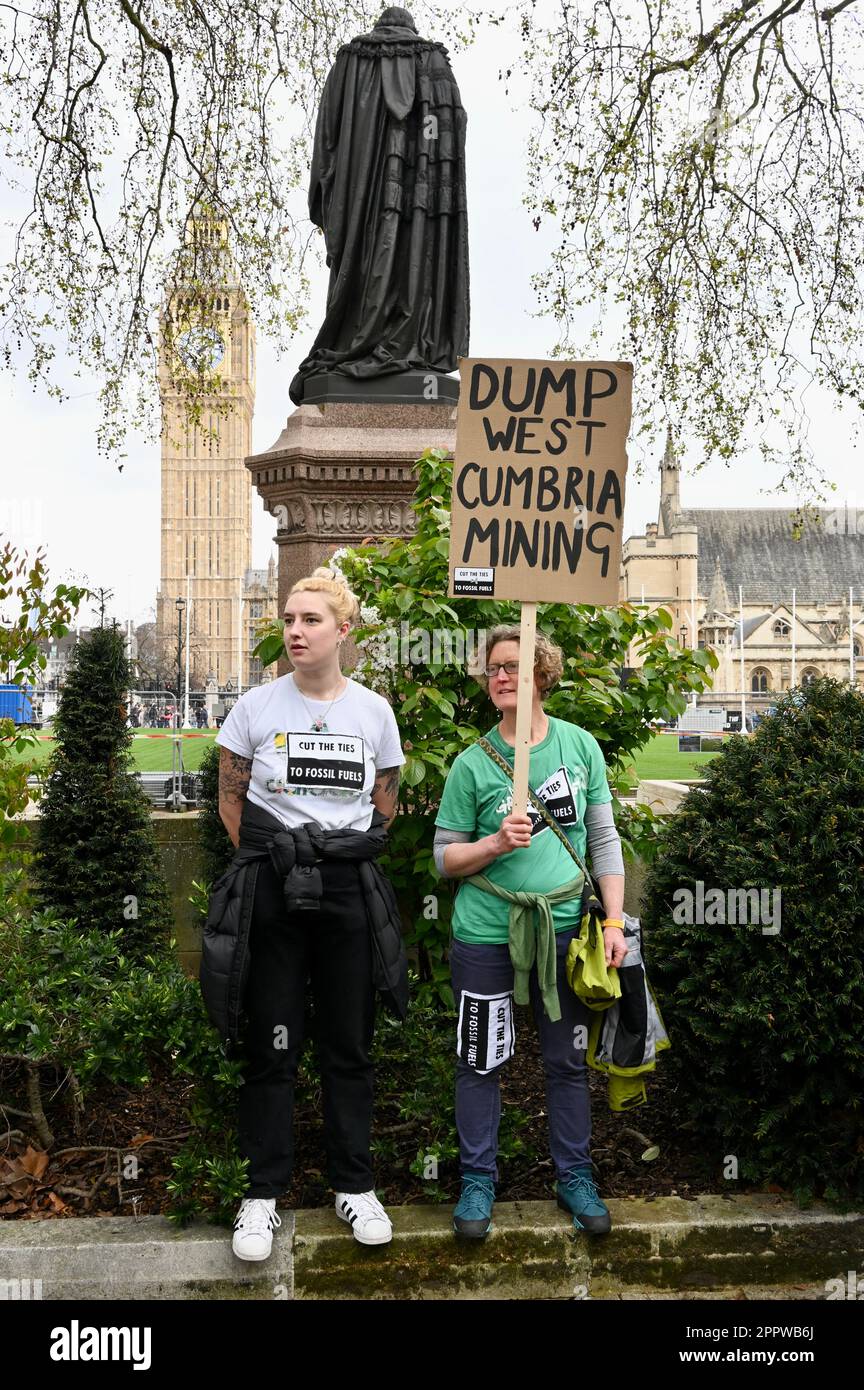 Extinction Rebellion, The Big One - Tag vier ihrer Klimaproteste, Parliament Square, London, Großbritannien Stockfoto