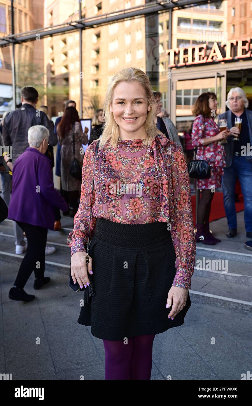 Judith Hoersch bei der Premiere des Theaterstücks 'Solz und Vorurteil *oder so' in der Komödie am Kurfürstendamm im Theater am Potsdamer Platz. Berli Stockfoto