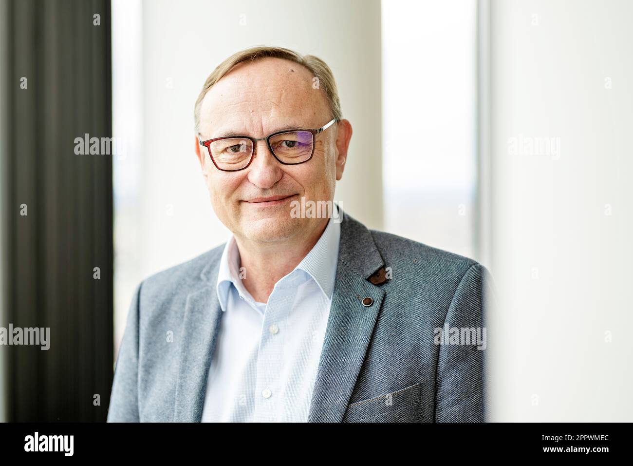 Eduard Palisek, Country CEO bei Siemens Czech Republic, posiert für Fotografen in Prag, Tschechische Republik, 13. März 2023. (CTK Photo/Martin Sterba) Stockfoto