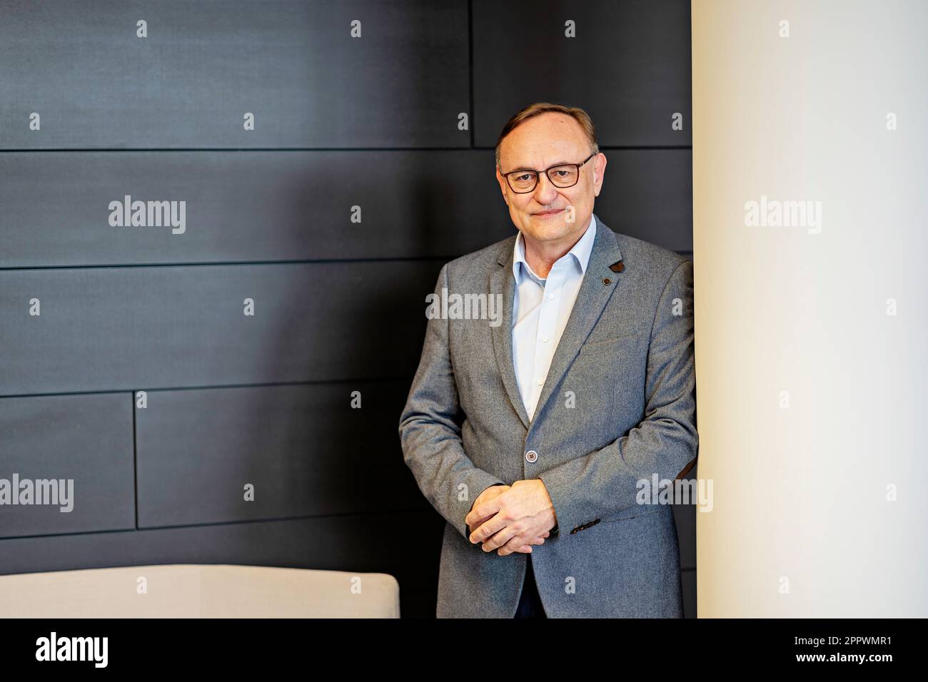 Eduard Palisek, Country CEO bei Siemens Czech Republic, posiert für Fotografen in Prag, Tschechische Republik, 13. März 2023. (CTK Photo/Martin Sterba) Stockfoto