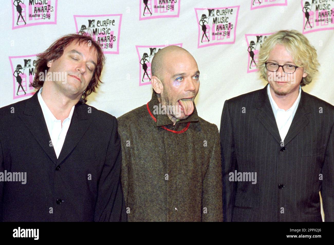 Mailand Italien 1998 Michael Stipe, Mike Mills und Peter Buck von der RemBand bei den MTV
