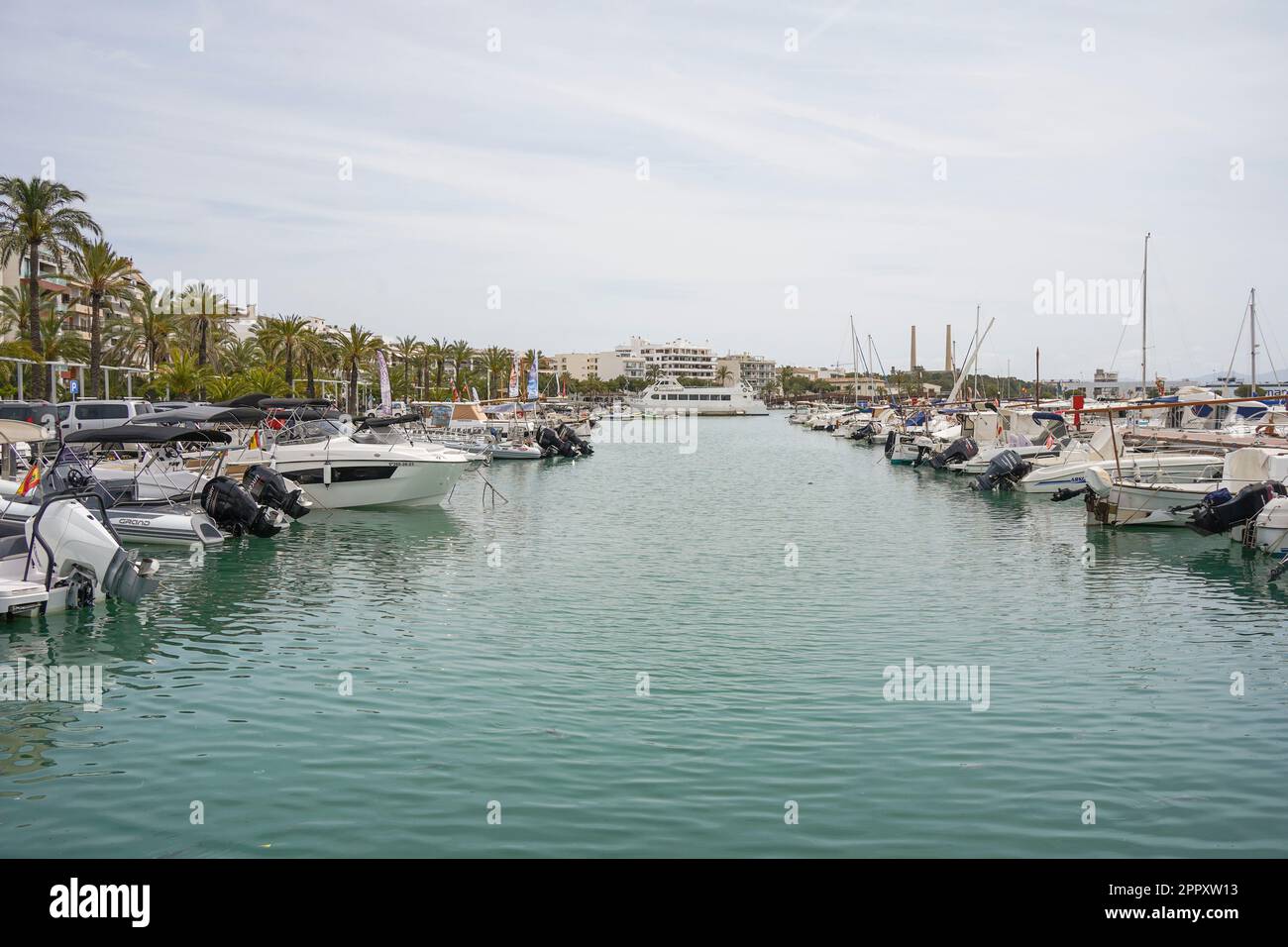 Hafen Von Alcudia, Mallorca, Balearen, Spanien. Stockfoto