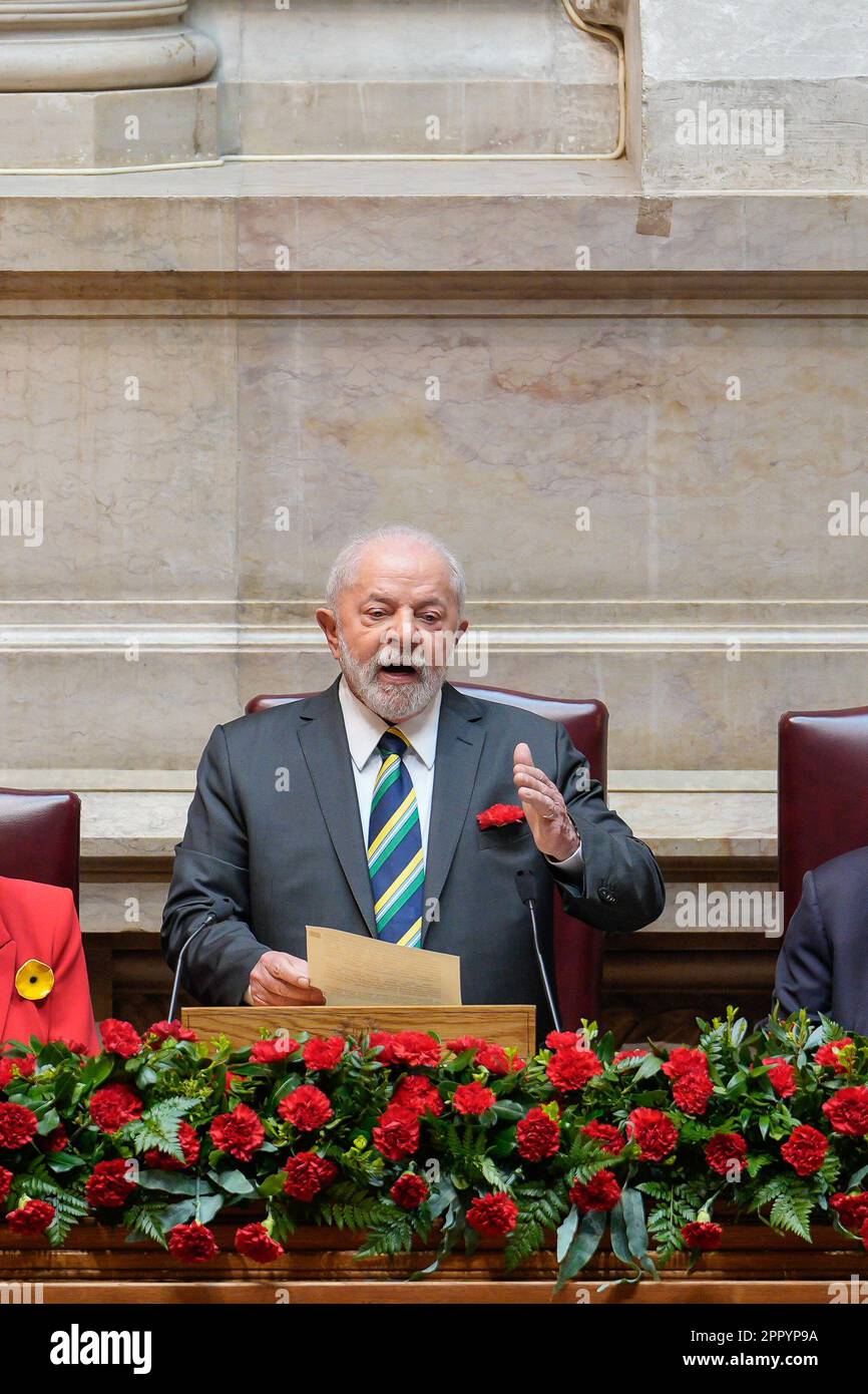 Lissabon, Portugal. 25. April 2023. Luiz Inacio Lula da Silva, brasilianischer Präsident, spricht am letzten Tag des offiziellen Staatsbesuchs in Portugal. Kredit: SOPA Images Limited/Alamy Live News Stockfoto