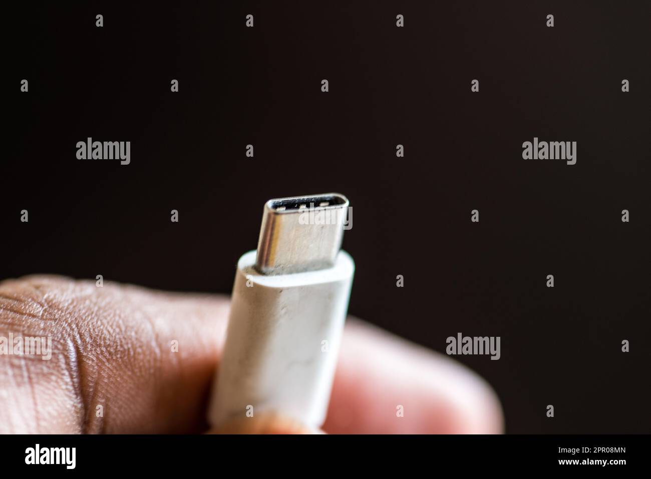 Typ-C-USB-Anschluss in Weiß Stockfoto
