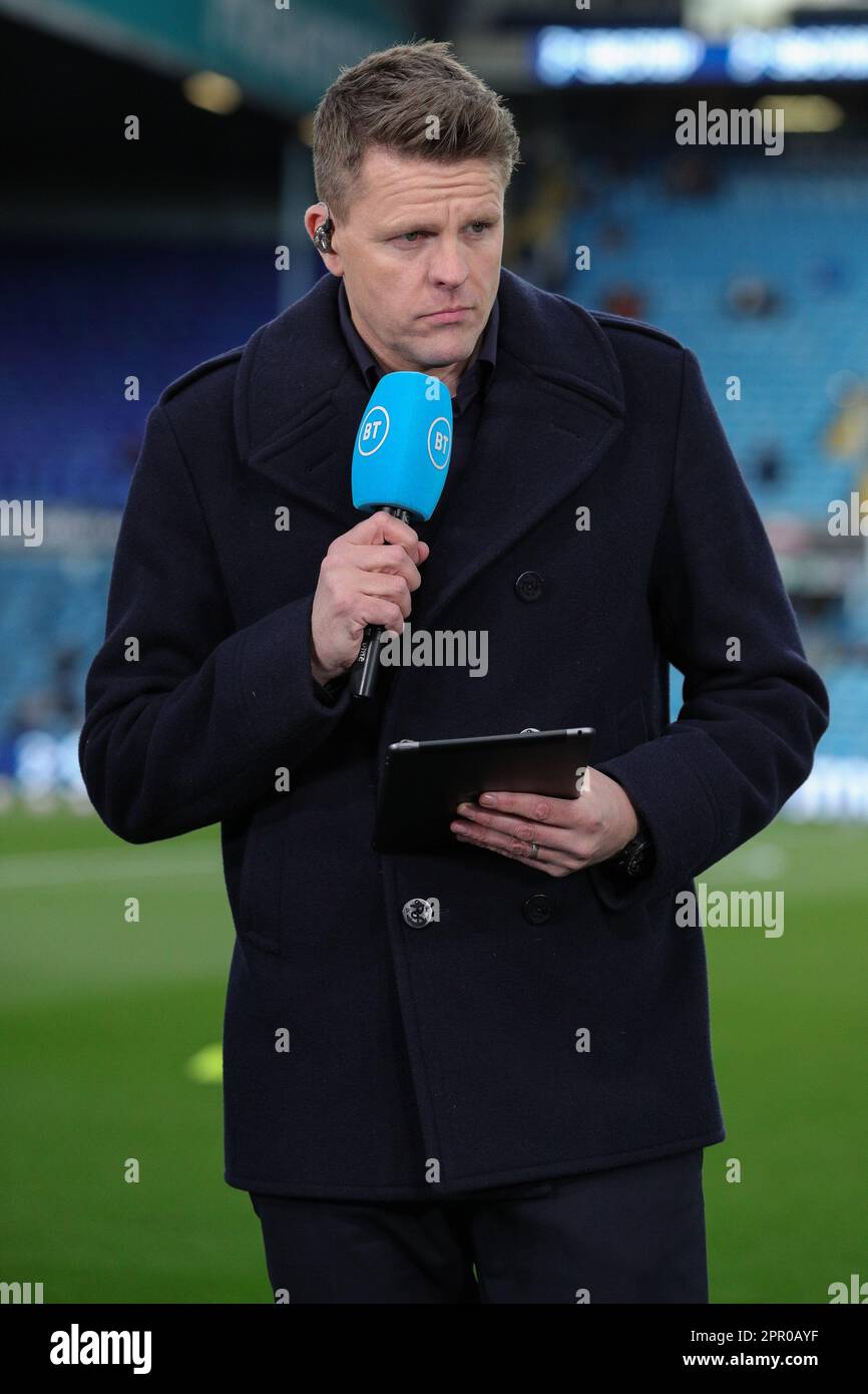 Leeds, Großbritannien. 25. April 2023. Jake Humphrey berichtet über BT Sports vor dem heutigen Premier-League-Spiel Leeds United gegen Leicester City in Elland Road, Leeds, Großbritannien, 25. April 2023 (Foto von James Heaton/News Images) in Leeds, Großbritannien, am 4./25. April 2023. (Foto: James Heaton/News Images/Sipa USA) Guthaben: SIPA USA/Alamy Live News Stockfoto