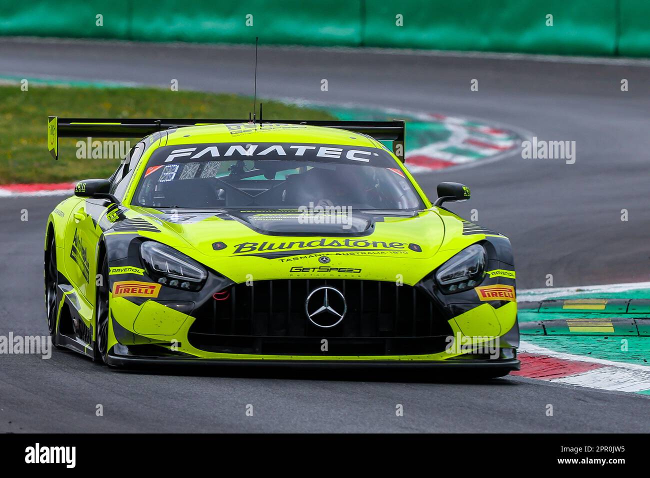 Monza, Italien. 21. April 2023. Mercedes-AMG GT3 Team GetSpeed von Patrick Assenheimer, Alex Peroni und Florian Scholze fährt während der Fanatec GT World Challenge Europe Monza auf der Autodromo Nazionale Monza in Monza. Kredit: SOPA Images Limited/Alamy Live News Stockfoto