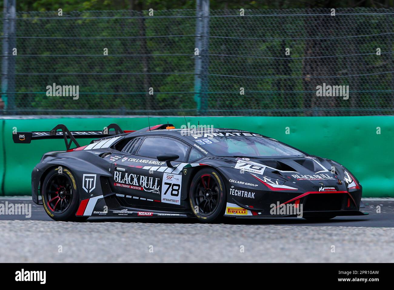 Monza, Italien. 21. April 2023. Lamborghini Huracan GT3 EVO2 Team Barwell Motorsport von Rob Collard, Adam Balon und Dennis Lind fährt während der Fanatec GT World Challenge Europe Monza auf der Autodromo Nazionale Monza in Monza. Kredit: SOPA Images Limited/Alamy Live News Stockfoto