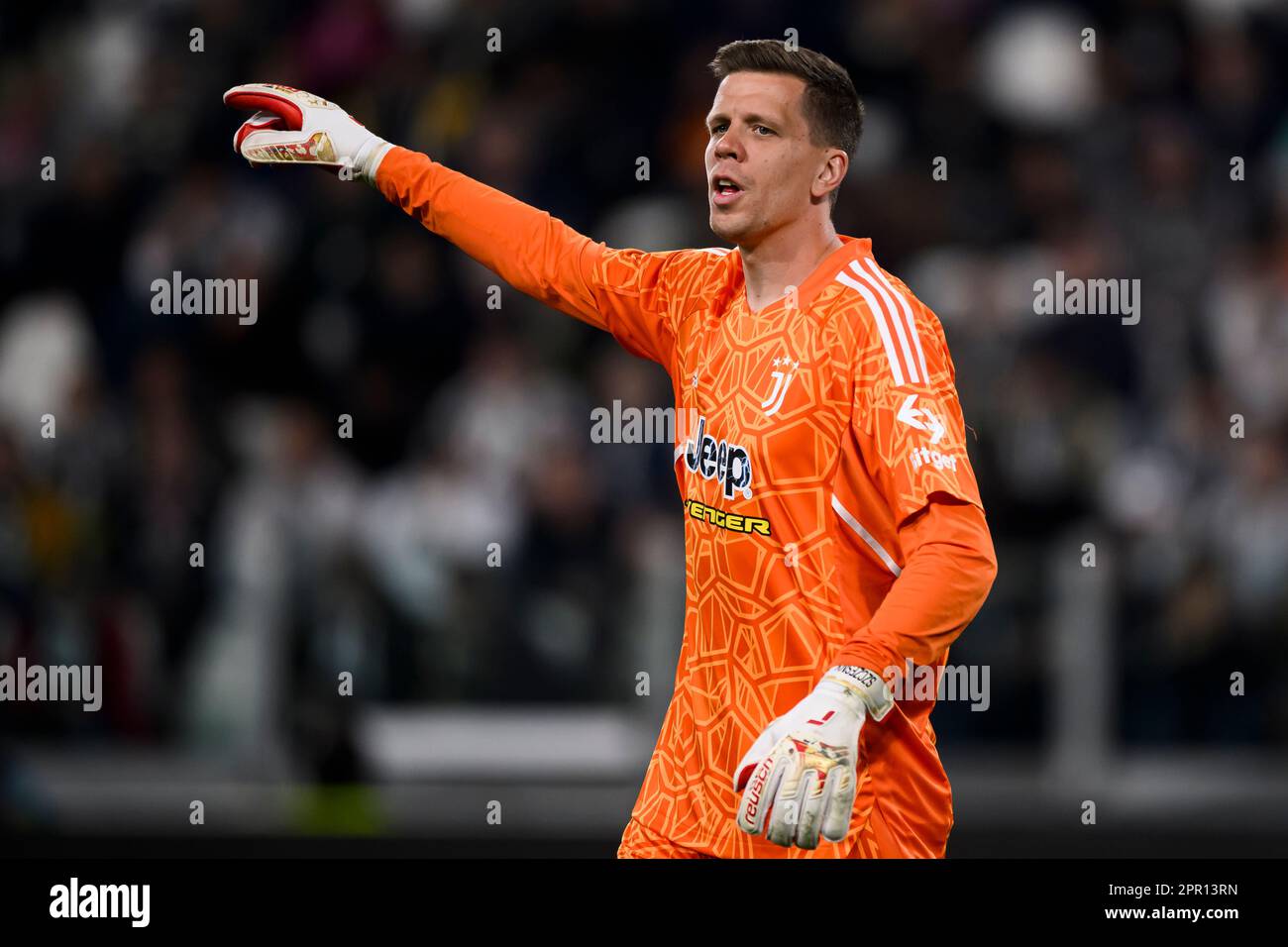 Turin, Italien. 23. April 2023 Wojciech Szczesny vom FC Juventus Gesten während des Fußballspiels der Serie A zwischen dem FC Juventus und SSC Napoli. Kredit: Nicolò Campo/Alamy Live News Stockfoto