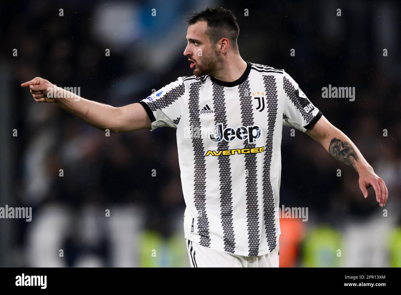 Turin, Italien. 23. April 2023 Federico Gatti vom FC Juventus Gesten während des Fußballspiels der Serie A zwischen dem FC Juventus und SSC Napoli. Kredit: Nicolò Campo/Alamy Live News Stockfoto